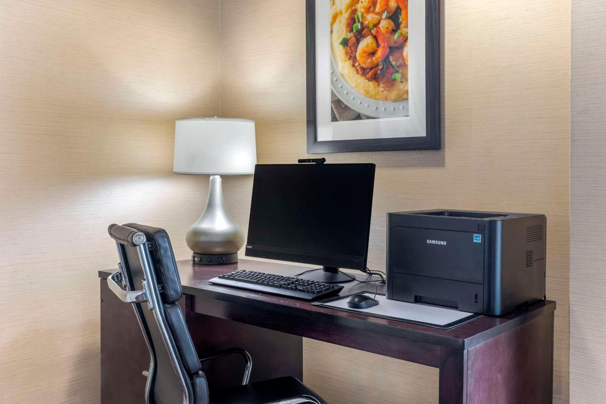 Comfort Inn & Suites Блайтвилл Экстерьер фото